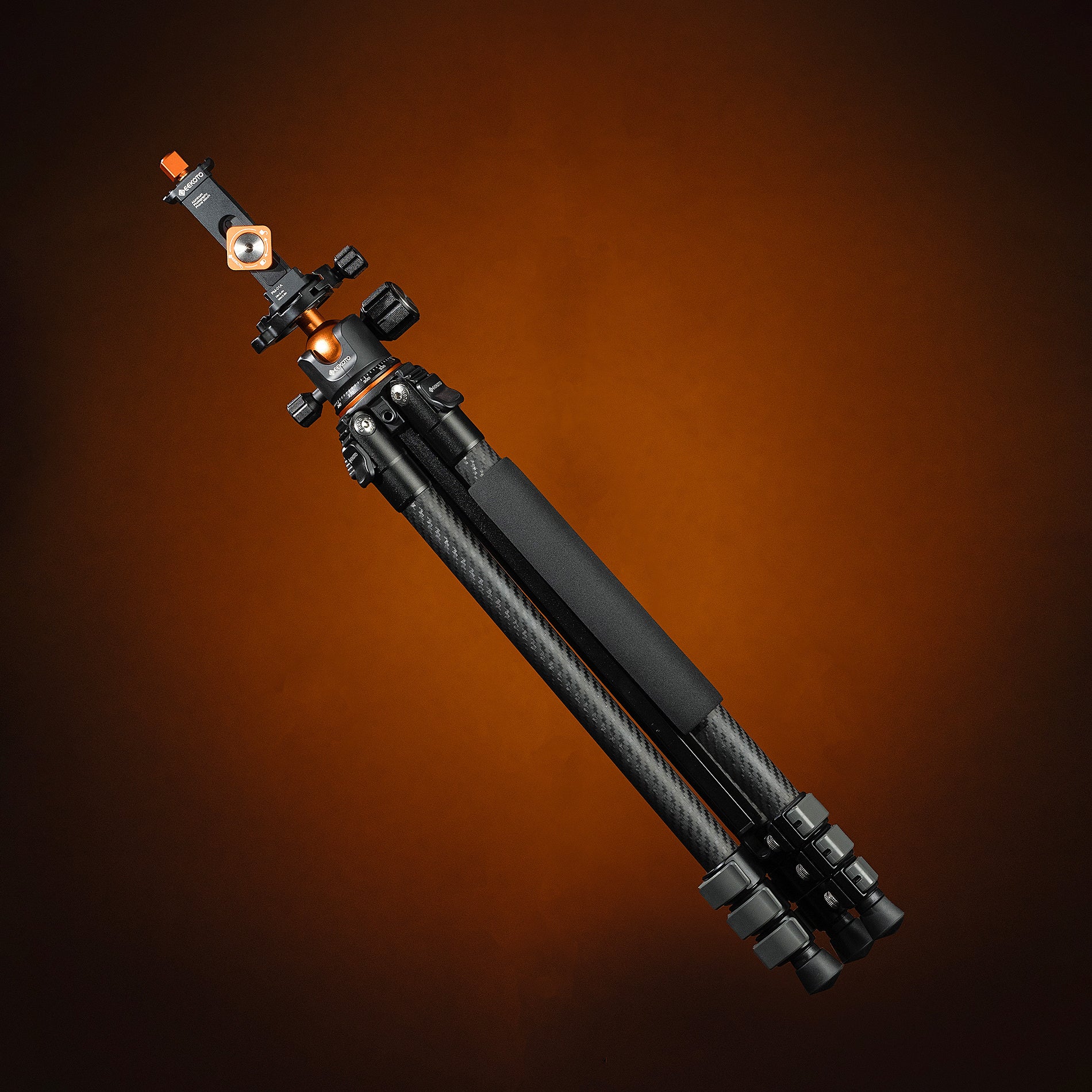 Geekoto MCT 3K 62.5-Inch Carbon Fiber Camera Tripod