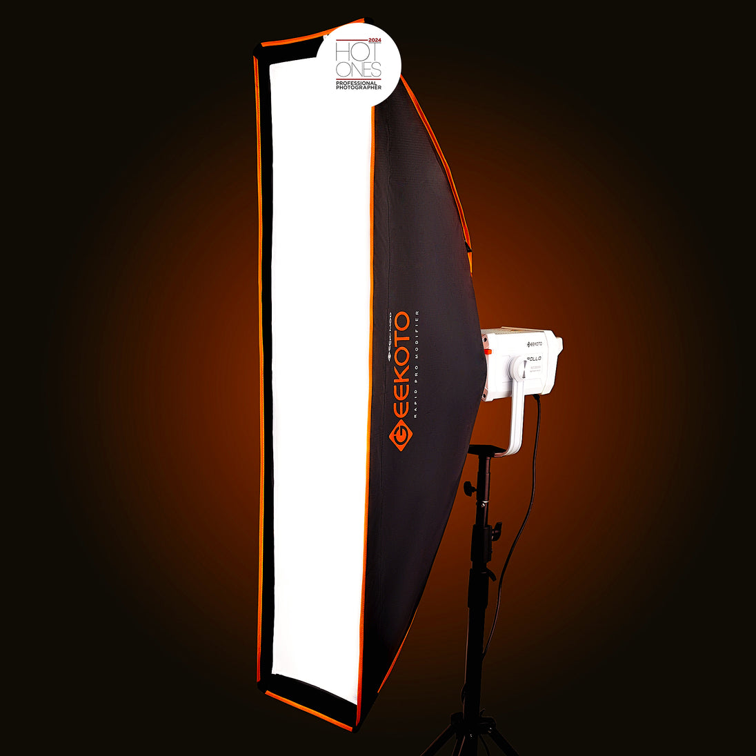 Geekoto GEEK-MOD SV48 48 x 12-inch rapid-deploy strip softbox front diffusion view for soft light control