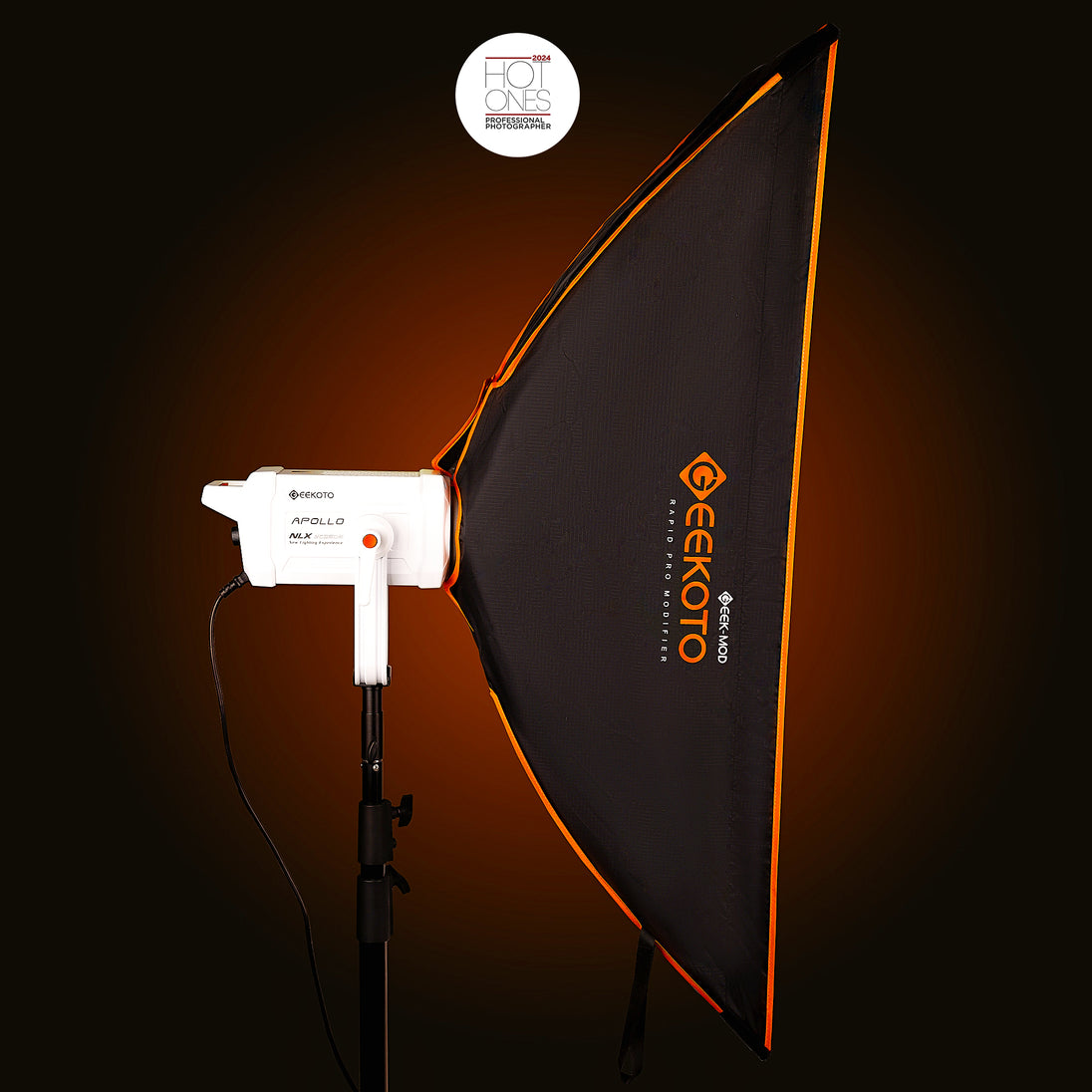 Geekoto GEEK-MOD SV48 48 x 12-inch rapid-deploy strip softbox side profile showing collapsible modifier depth