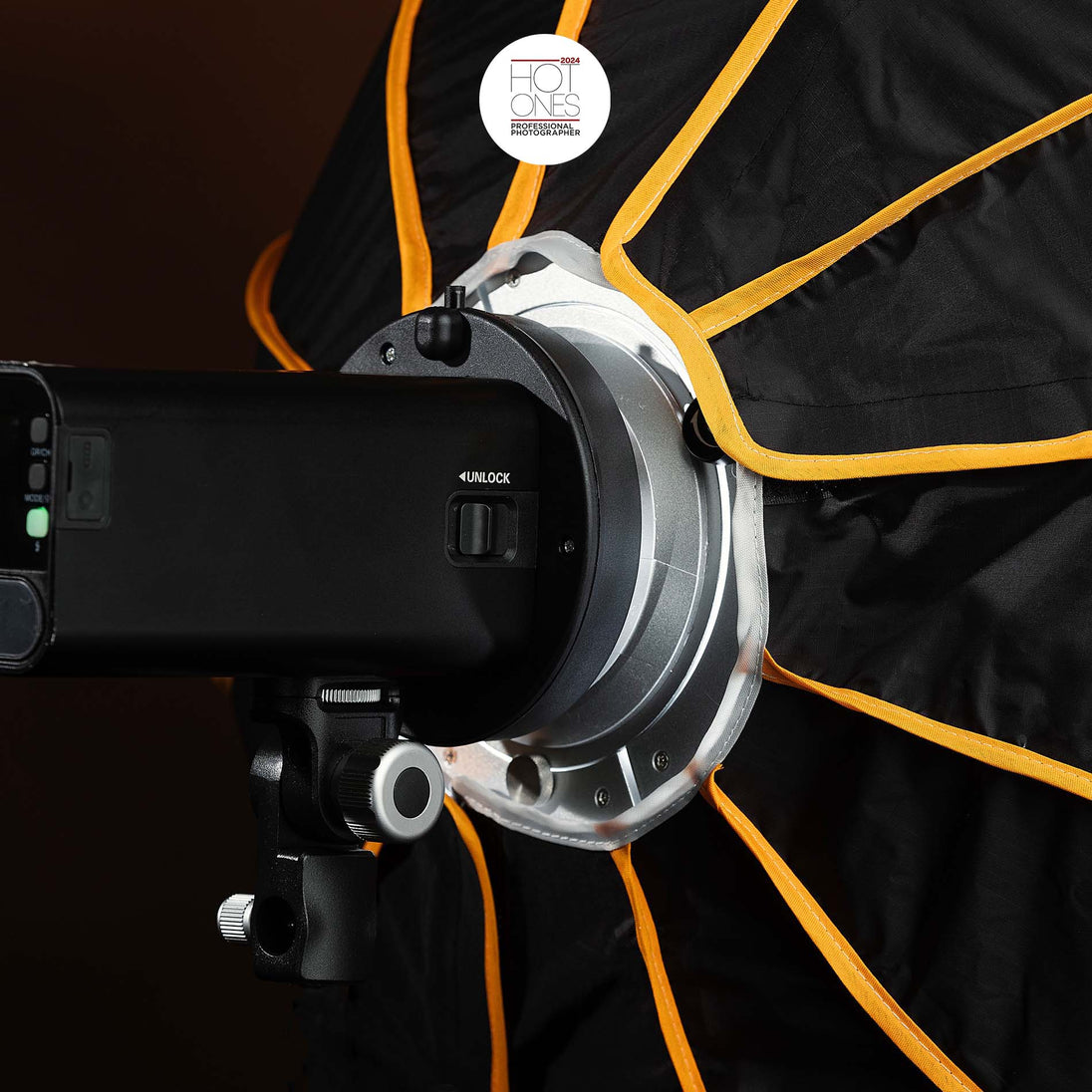 Geekoto GEEK MOD S26 26-inch rapid-deploy softbox front diffusion view for soft light control