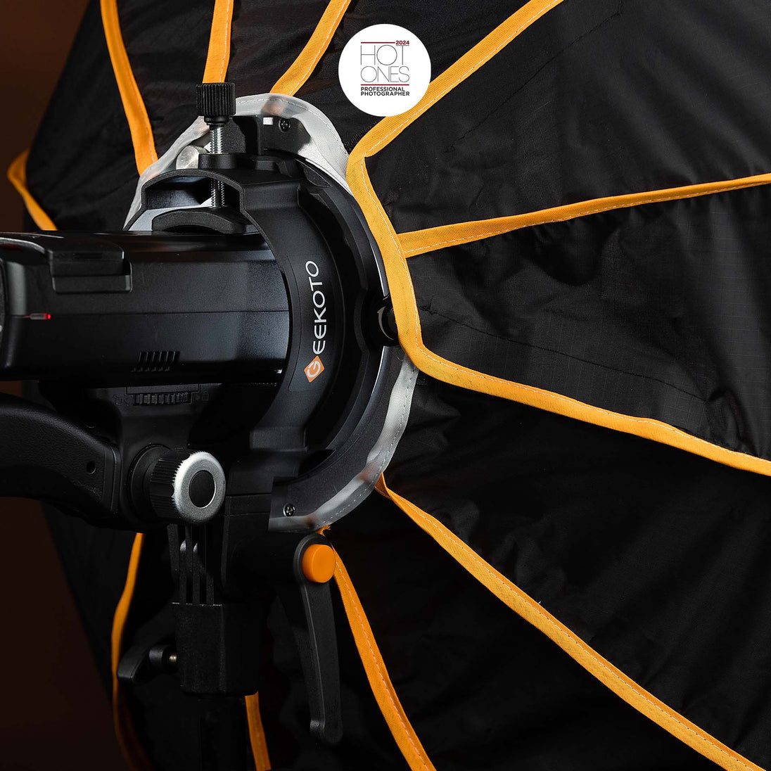 Geekoto GEEK MOD S26 26-inch rapid-deploy softbox with included grid for controlled light spread