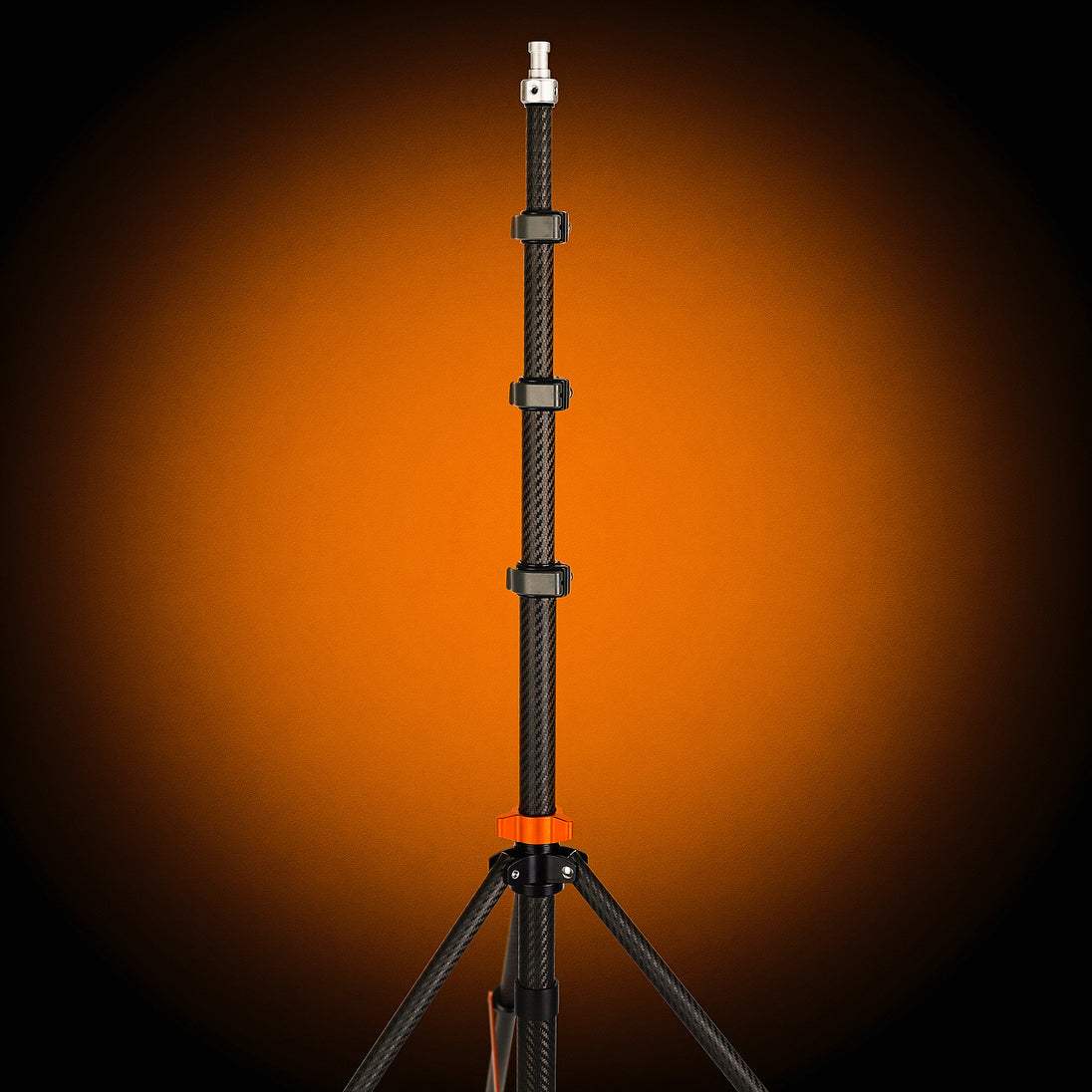 Geekoto LS28 PRO Auto light stand fully extended for studio lighting