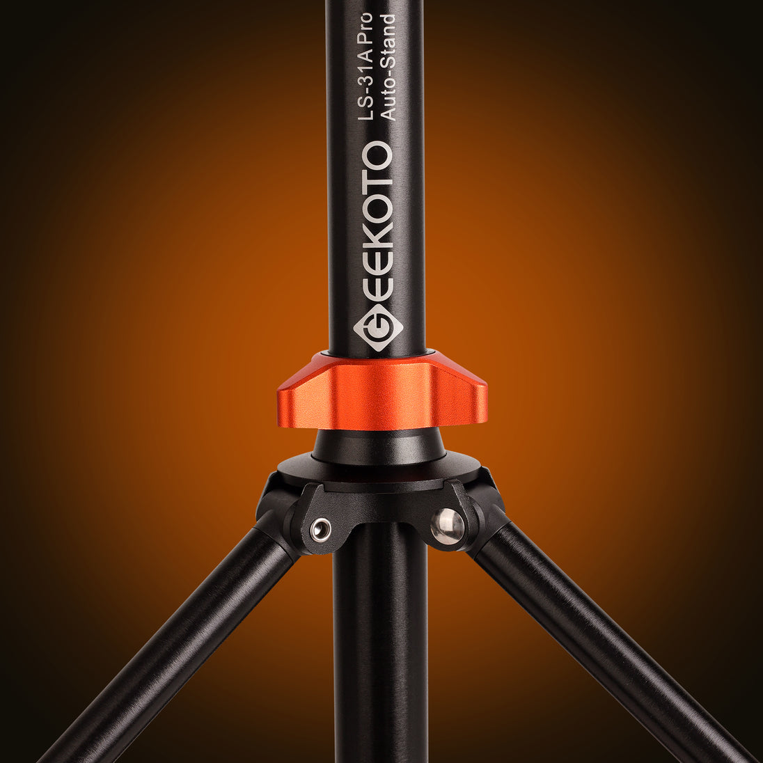 Geekoto LS31A PRO tall light stand center lock