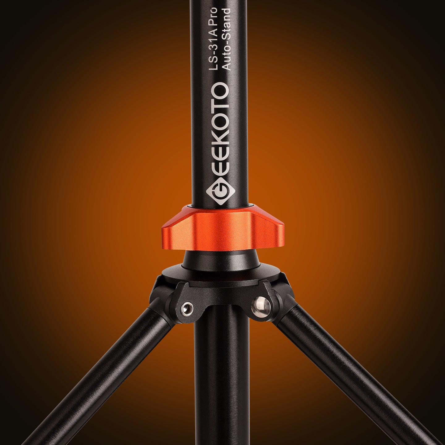 Geekoto LS31A PRO tall light stand center lock