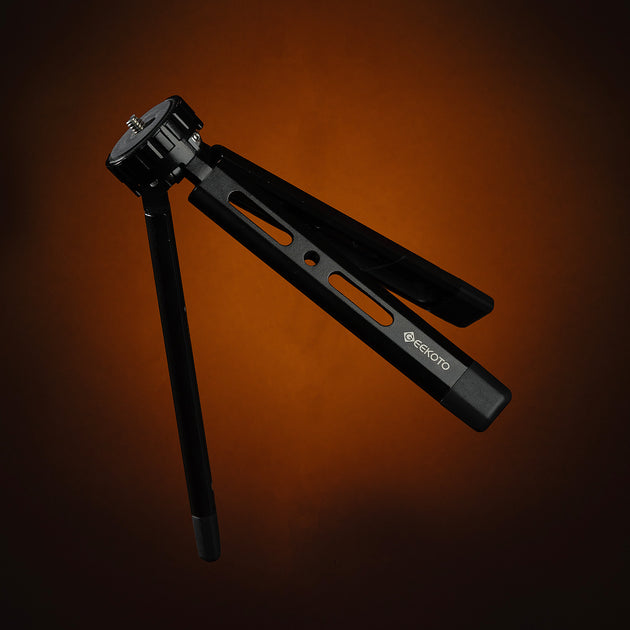 Geekoto MiniStand for small lights and creator accessories