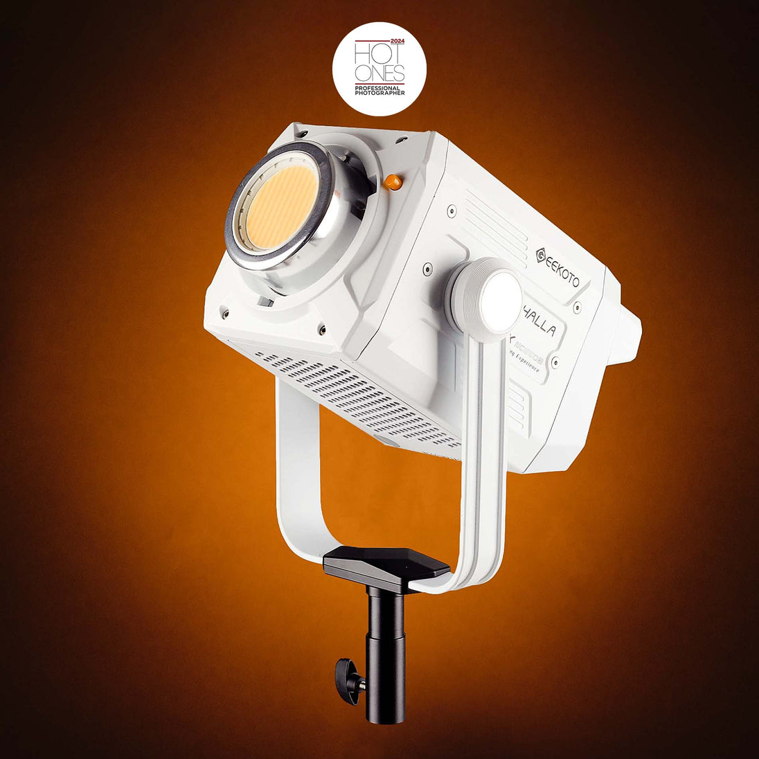 Geekoto NC660 Valhalla 660W bi-color COB LED light front view