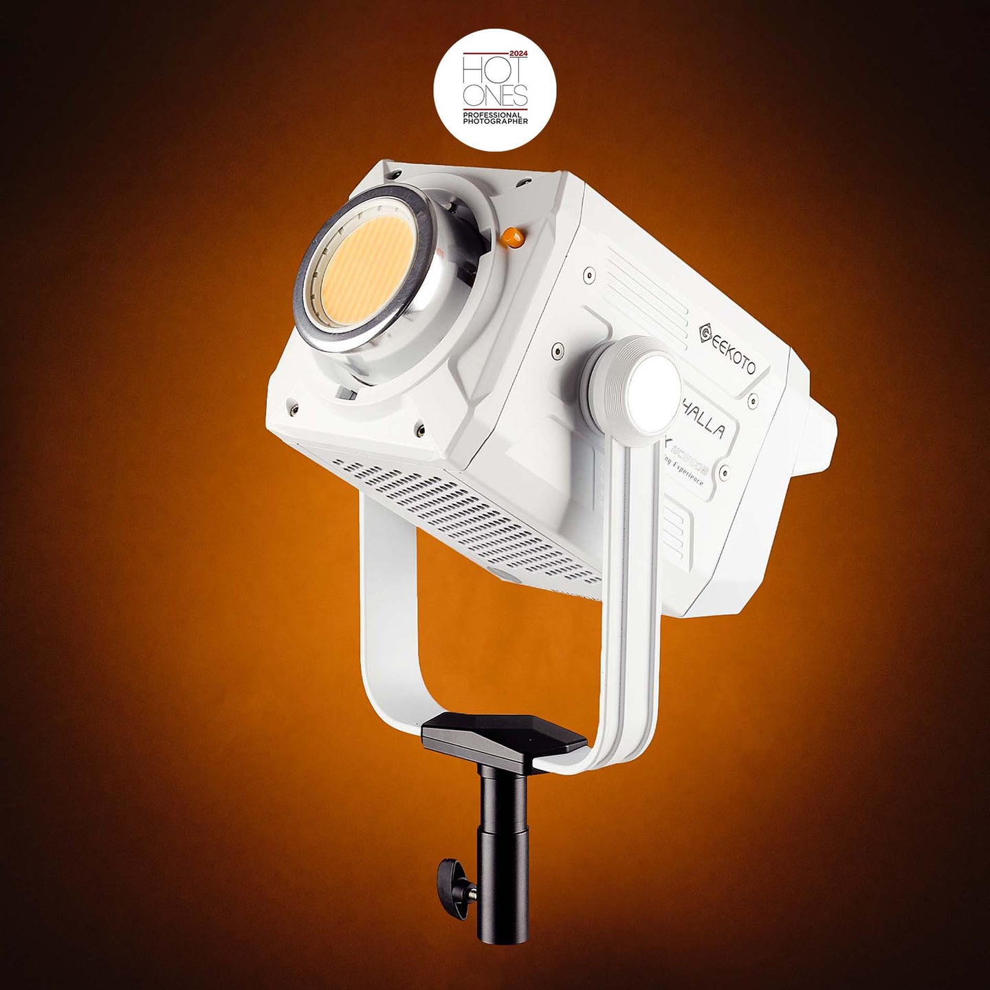 Geekoto NC660 Valhalla 660W bi-color COB LED light front view