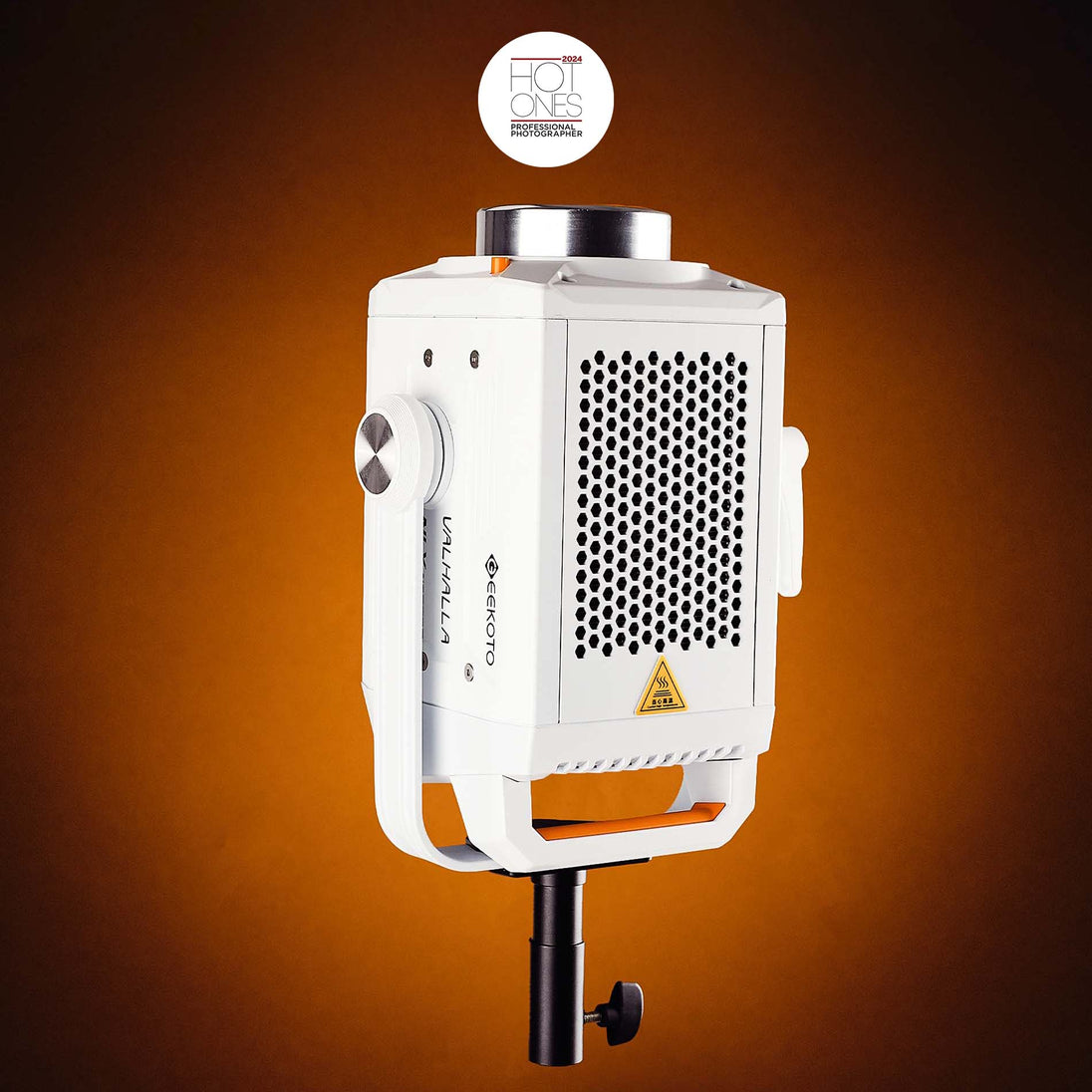 Geekoto NC660 Valhalla studio light side profile vertical